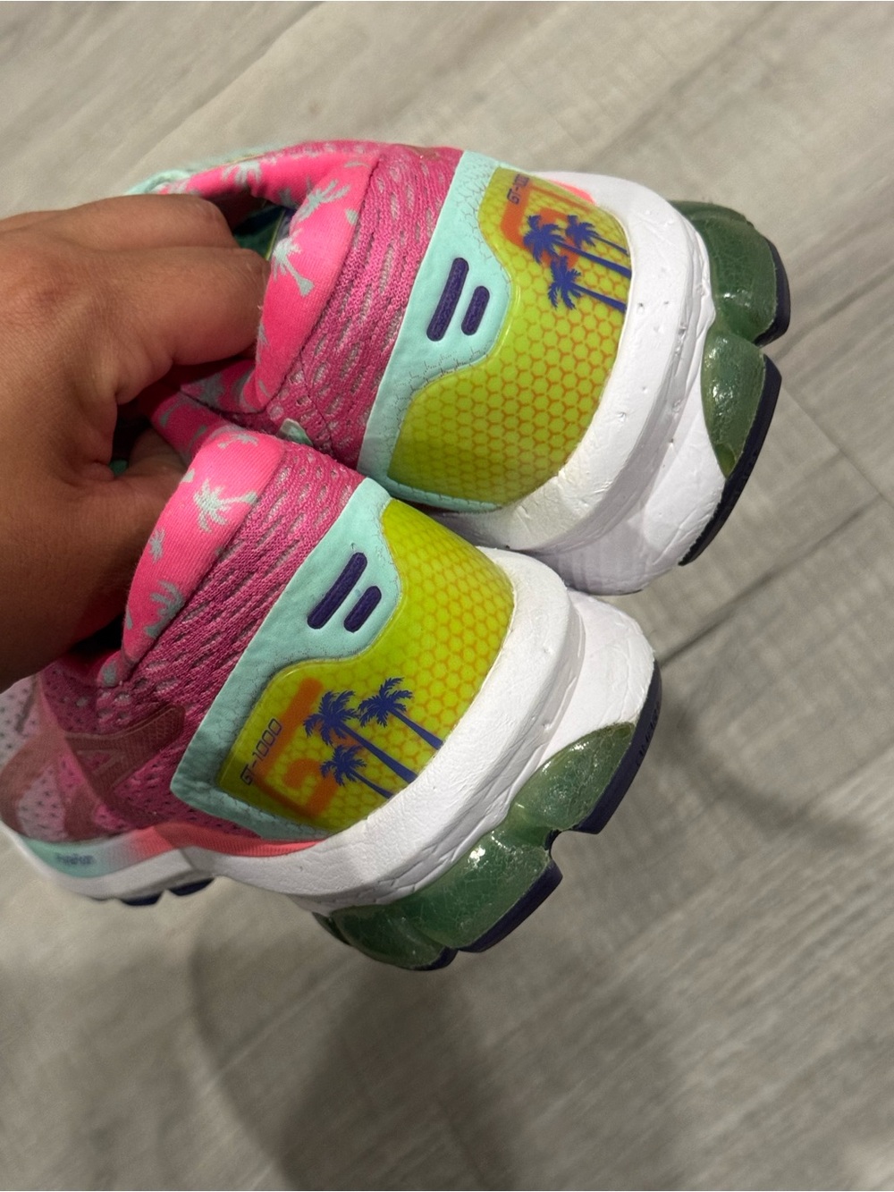 ASICS shoes - Picture 5 of 12